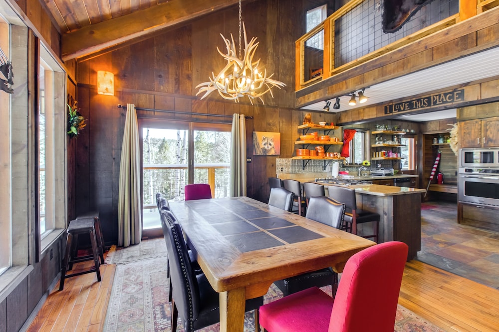 Angel Fire Cabin with Game Room about 4 Mi to Ski Resort - photo 8