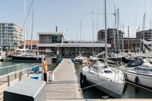 BizStay Harbour III Scheveningen Apartments — 4-Star Luxury Hotel in Scheveningen, Netherlands