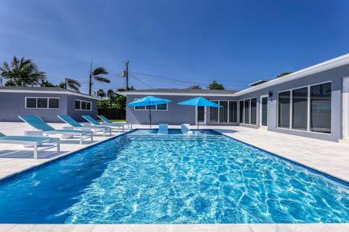 Sunshine Manors 2025 B — 4-Star Luxury Hotel in Fort Lauderdale, United States