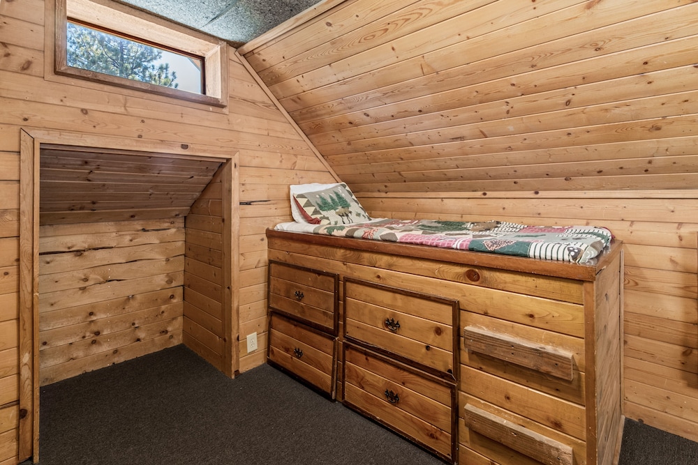 Big Bear Lakefront Lodge - photo 29