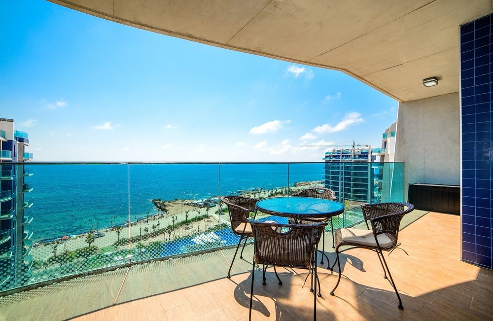 Apartamento Bennecke Crucero — 4-Star Luxury Hotel in Torrevieja, Spain