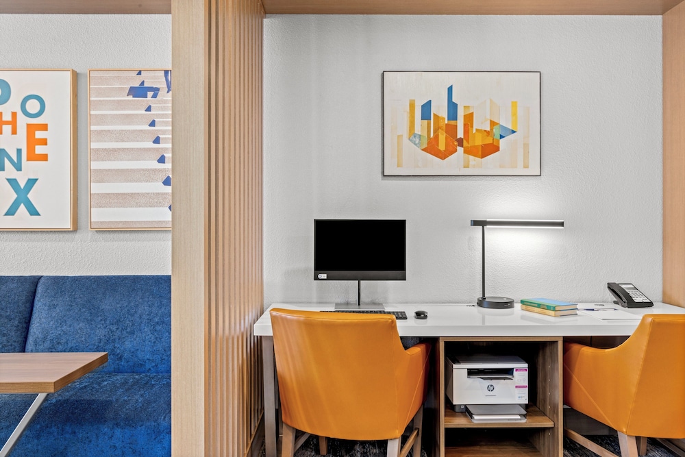Holiday Inn Express & Suites Phoenix West Tolleson by IHG - photo 48