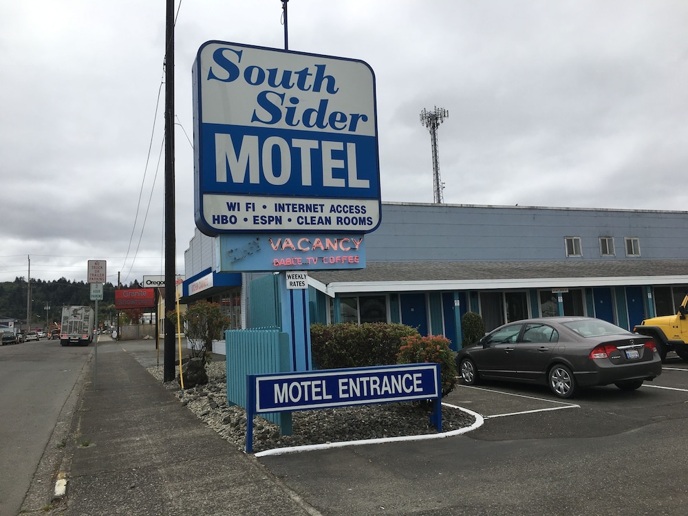 Southsider Motel - photo 16