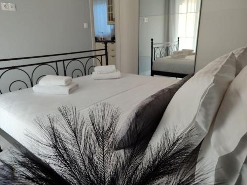 Amalia's Luxury Apartment — 4-Star Luxury Hotel in Thessaloniki, Greece