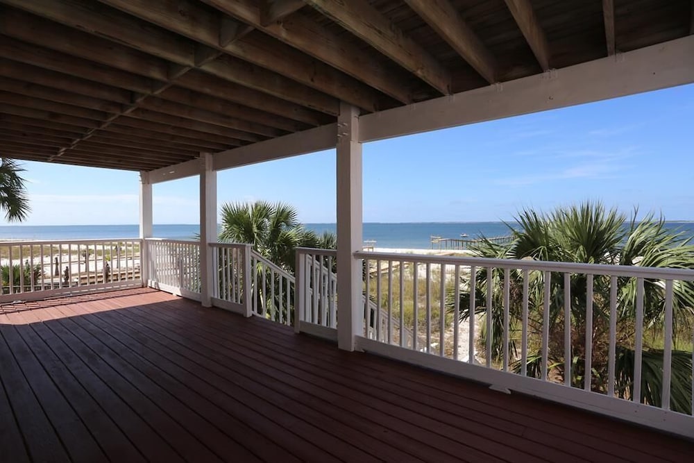 Amethyst Cove by Pristine Properties Vacation Rentals — 4-Star Luxury Hotel in Port Saint Joe, United States
