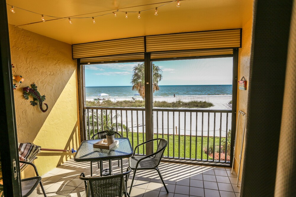 Cane Palm Beach Club 105 - photo 13