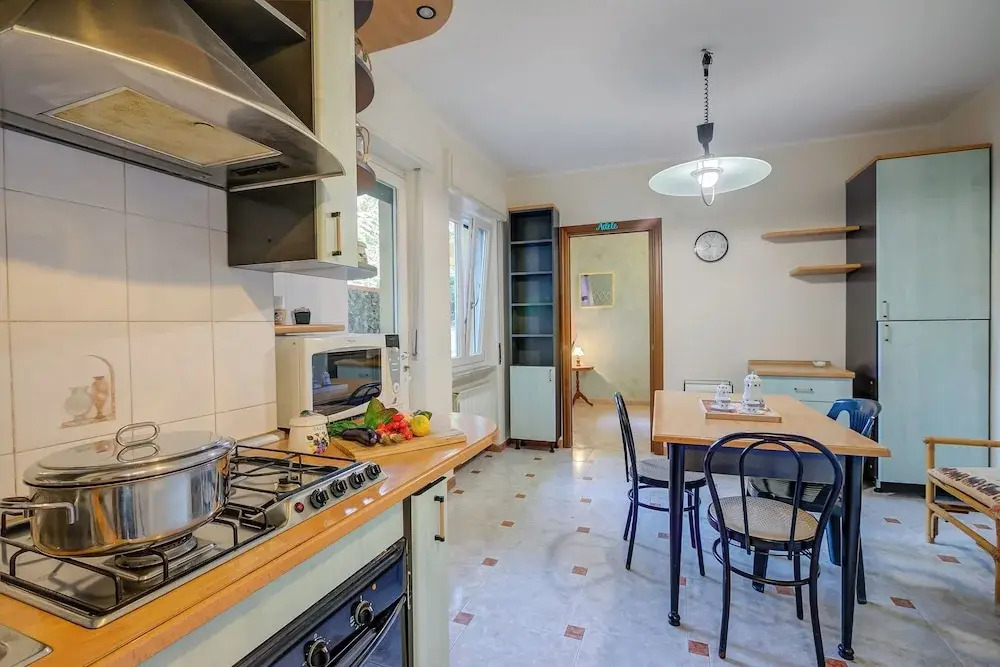 Villa Caterina — 4-Star Luxury Hotel in San Bartolomeo Al Mare, Italy