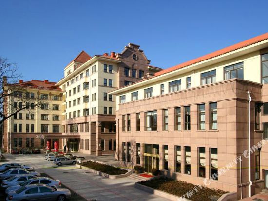 Academic Exchange Center of Ocean University of China in Qingdao, People's Republic of China