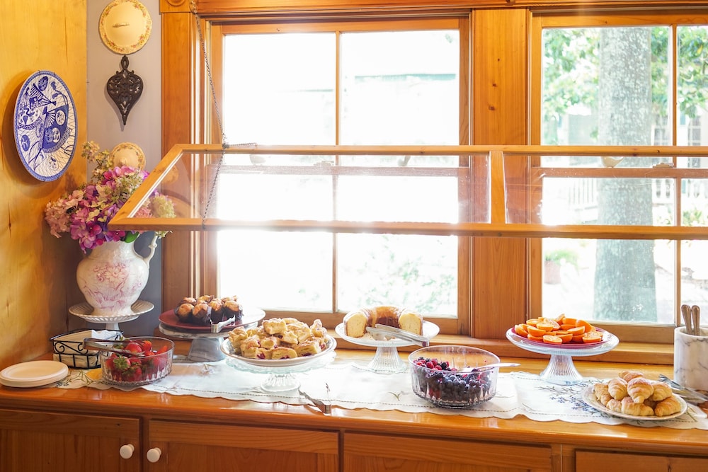 Sweetwater Branch Inn - photo 181