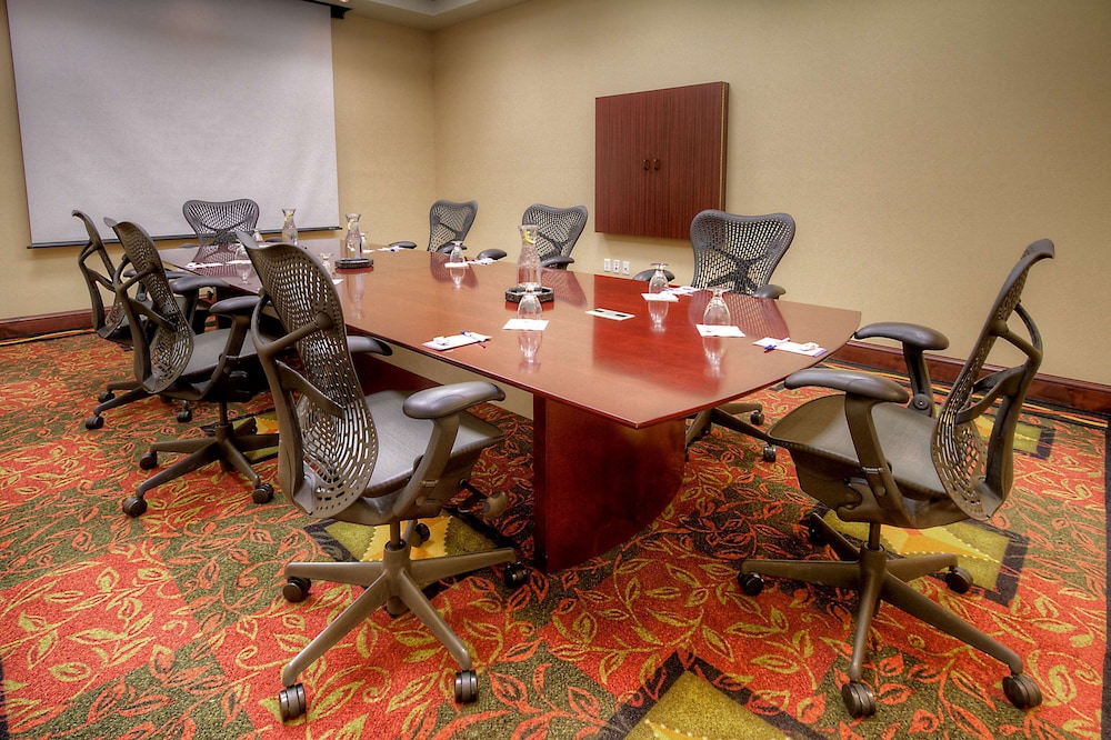 Hilton Garden Inn Great Falls - photo 73