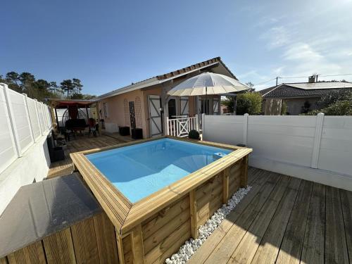 Prune - carbon neutral hotel in Unknown City