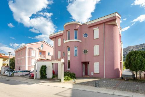 Apartments with parking space Baska Krk 21847 — 4-Star Luxury Hotel in Baska, Croatia