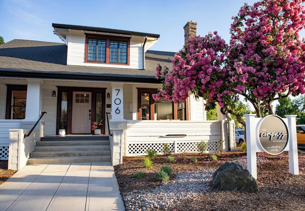 The Compass McMinnville — hotel in Mcminnville