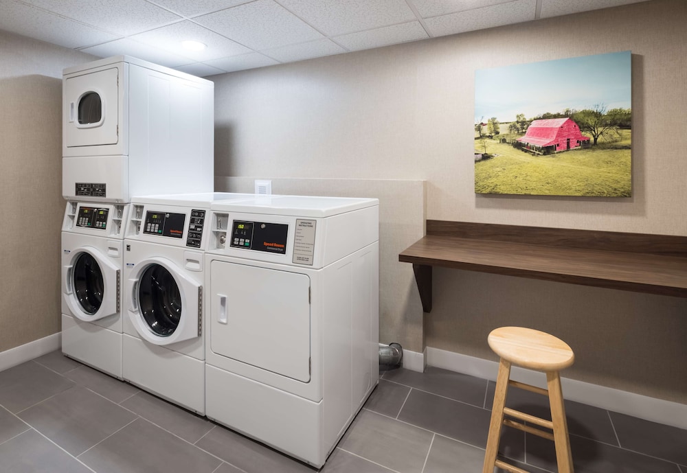 Hampton Inn Bentonville Rogers - photo 33
