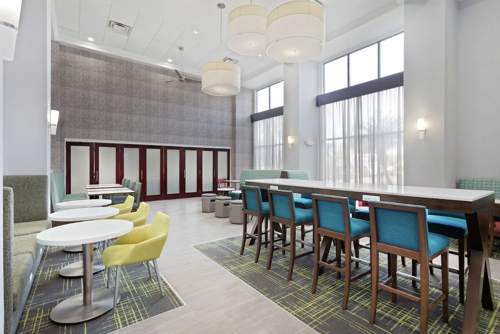 Hampton Inn & Suites Orlando Intl Dr N - photo 56