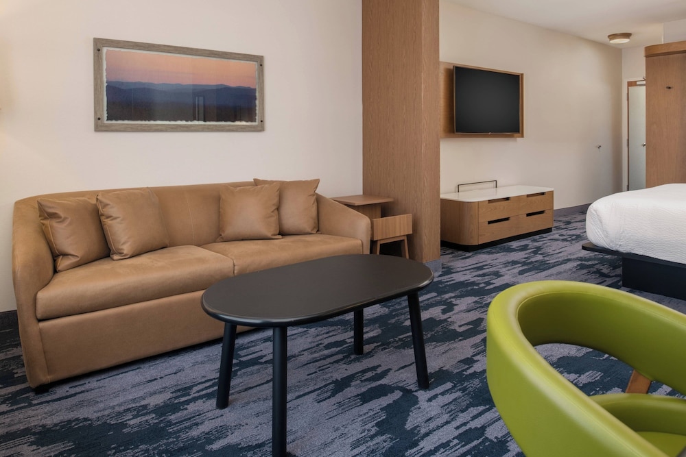 Fairfield Inn & Suites by Marriott Wenatchee - photo 8