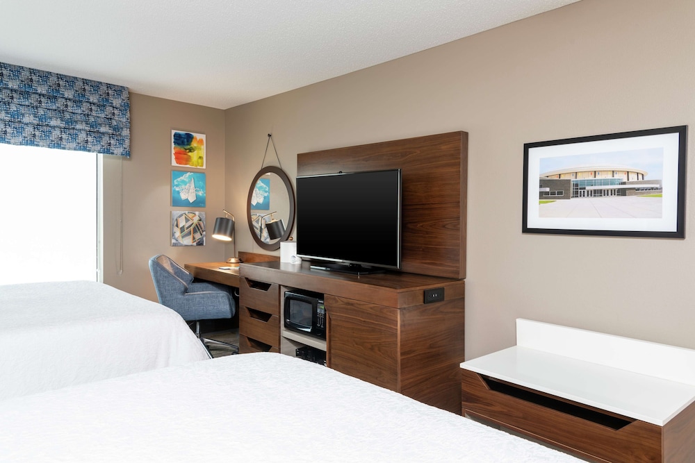 Hampton Inn & Suites Marshalltown - photo 15