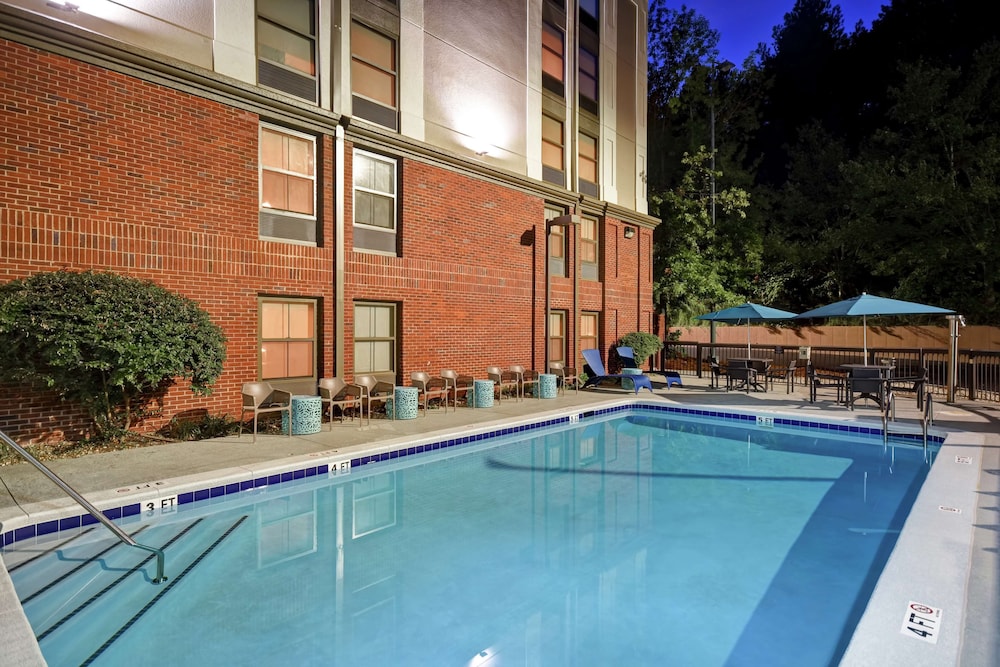 Hampton Inn Atlanta Mall Of Georgia - photo 27