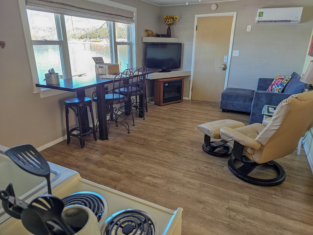 Lake Breeze Resort - photo 74
