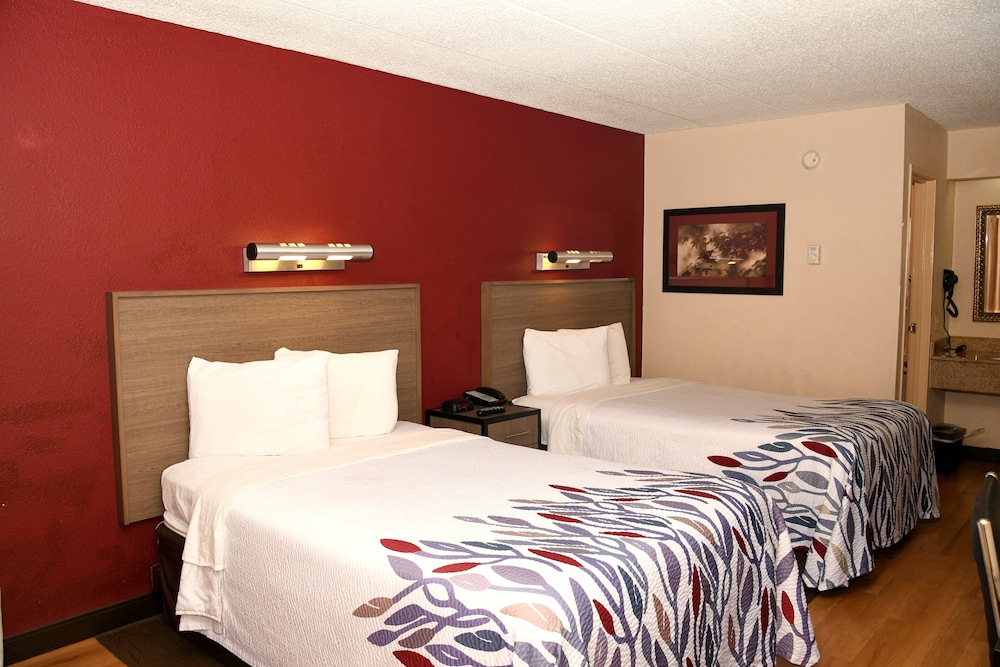 Red Roof Inn Richmond South - photo 11