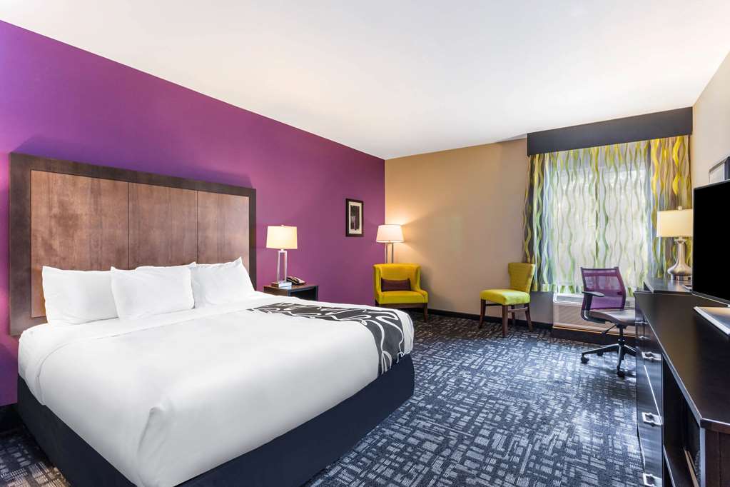 La Quinta Inn & Suites by Wyndham Monahans - photo 14