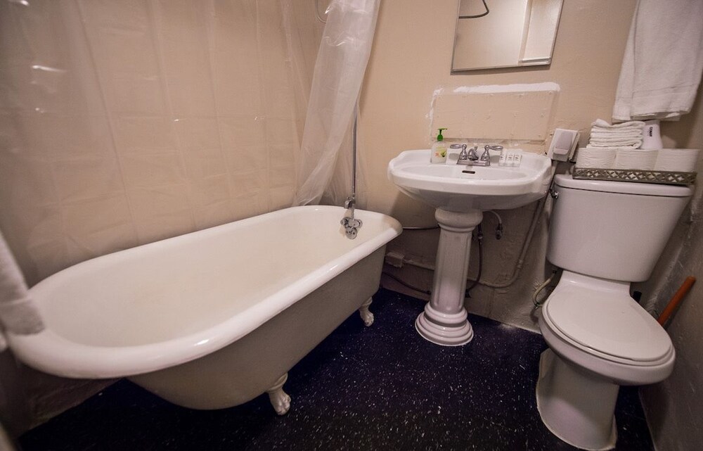 Ellison Suites - photo 67