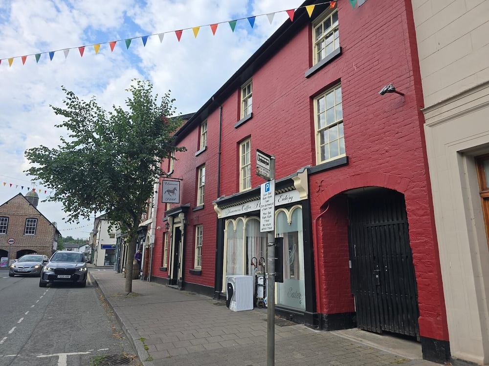 The Unicorn Hotel - carbon neutral hotel in Llanidloes
