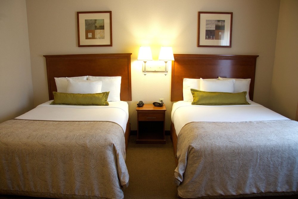 Candlewood Suites Champaign Urbana University Area by IHG - photo 10