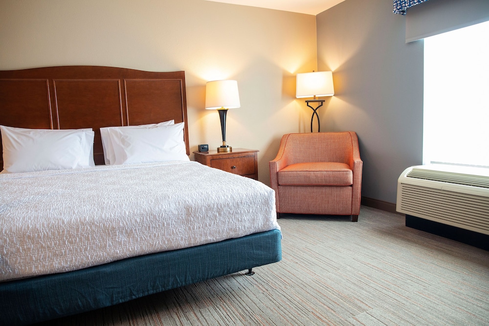 Hampton Inn & Suites Jacksonville - photo 15