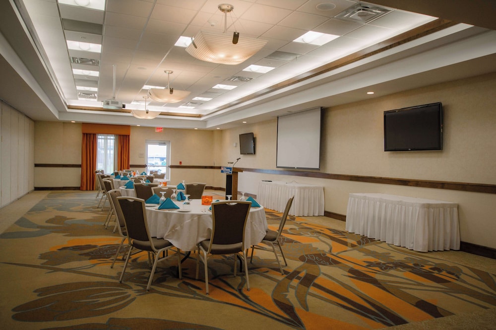 Hilton Garden Inn Watertown Thousand Islands - photo 68