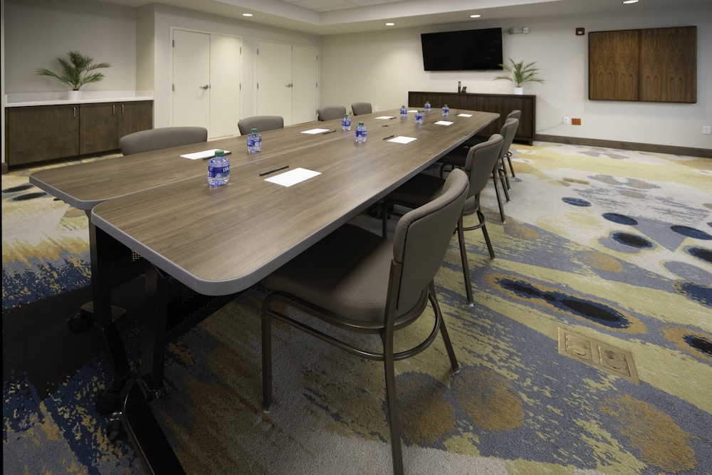 Staybridge Suites Summerville by IHG - photo 62