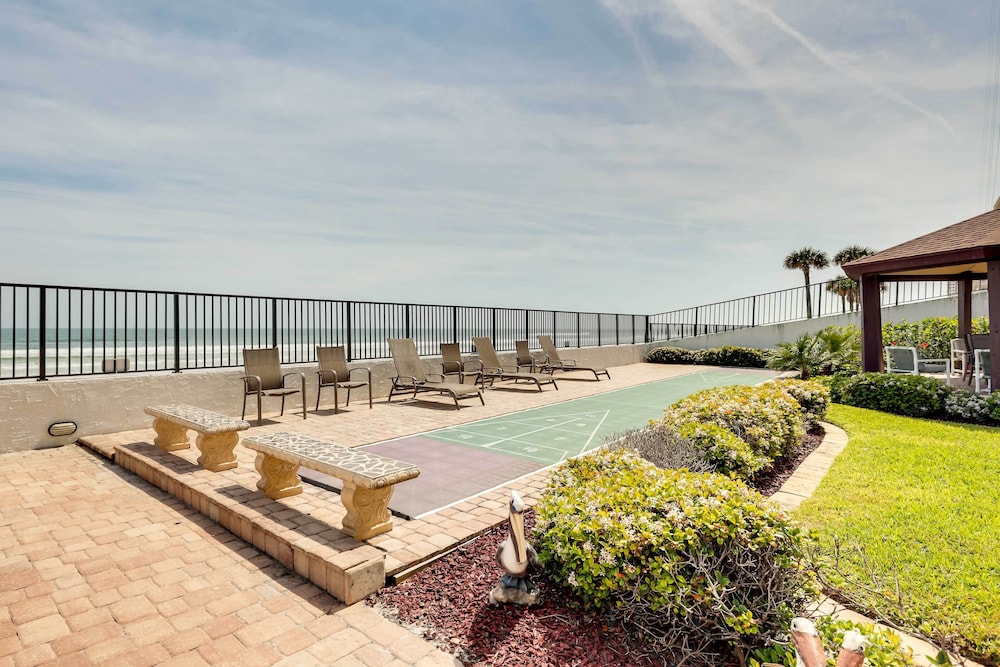 Oceanfront Retreat w Beach & Resort Access - photo 25