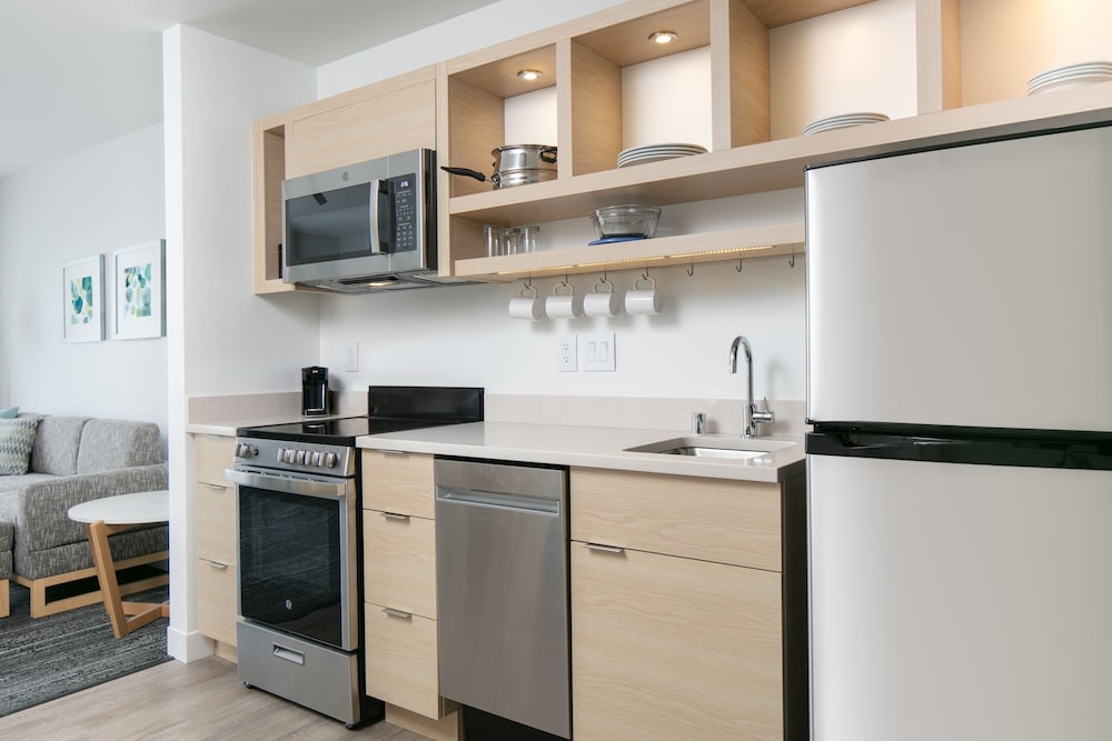 TownePlace Suites by Marriott Oconomowoc - photo 18