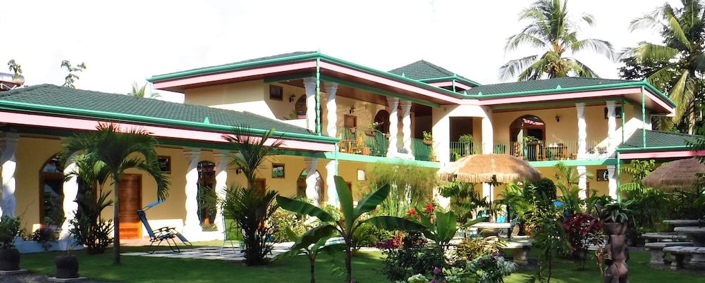 Coco Beach Village in Puntarenas, Costa Rica