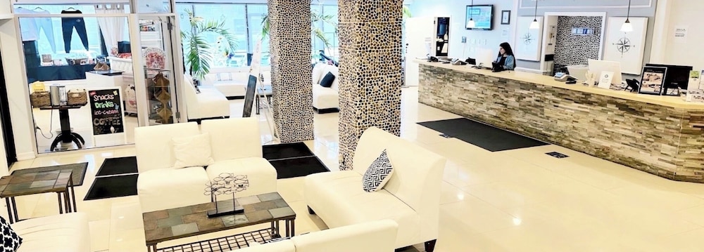 Long Beach Hotel - photo 2