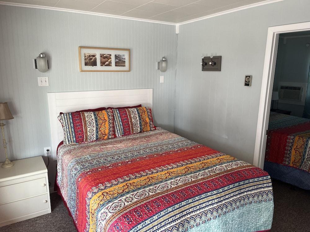 The Monarch Motel - featured photo