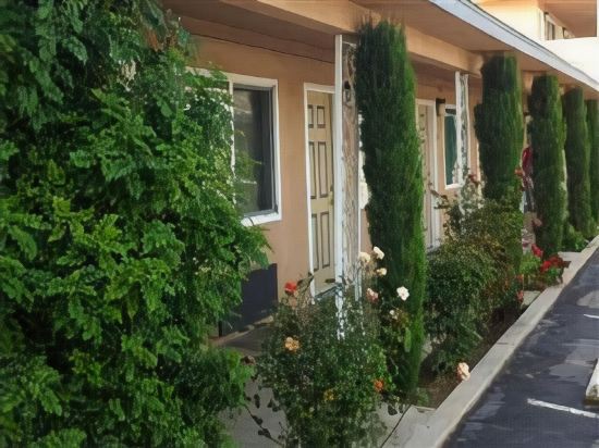 Holiday Motel Fresno - photo 3