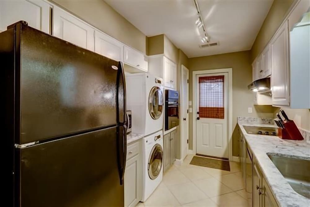 141 Harbourwood Villa at The Sea Pines Resort - photo 9