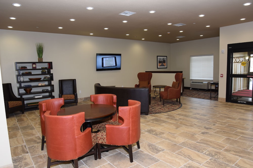 Home Away Suites - photo 4