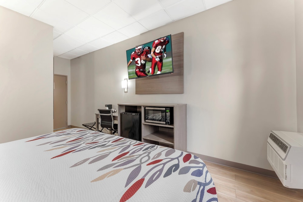 Red Roof Inn Johnstown - photo 16
