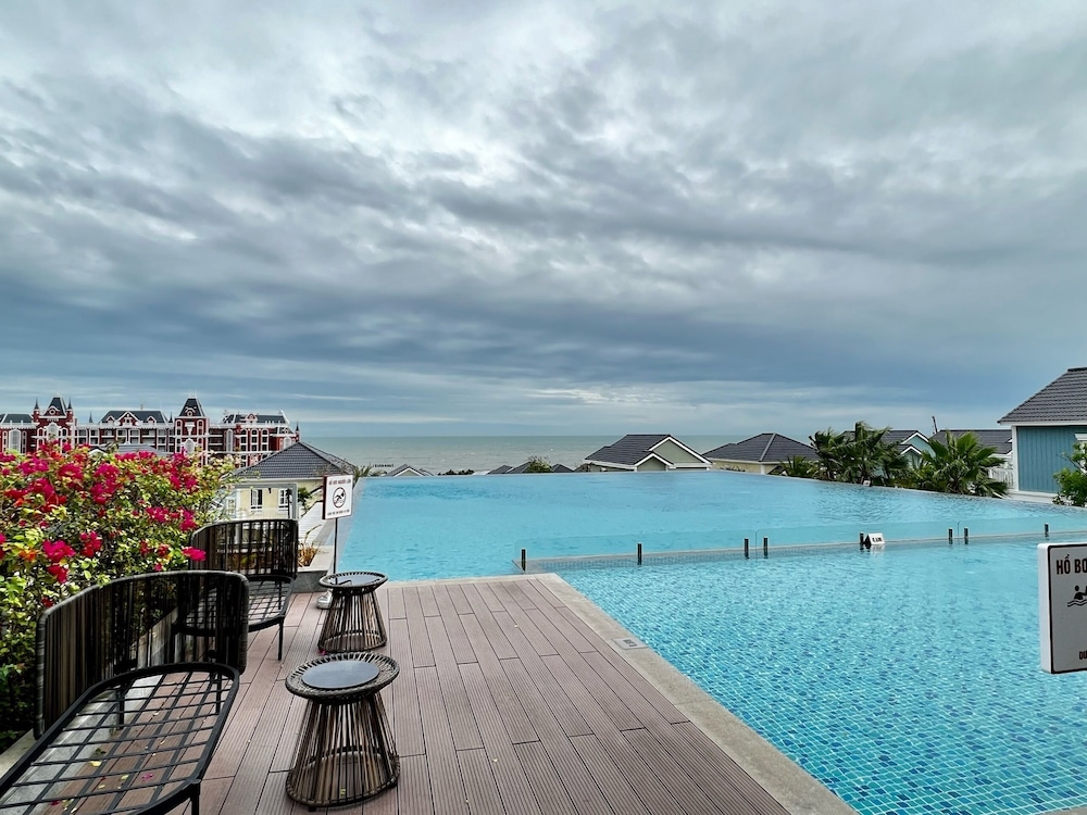 Villa LFP Novaworld Phan Thiet — 4-Star Luxury Hotel in Phan Thiet, Vietnam