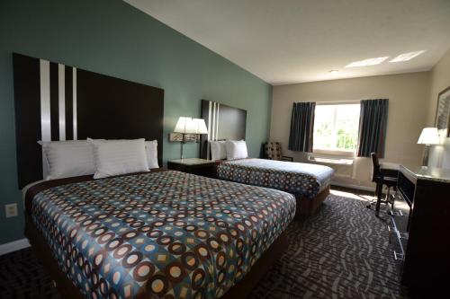 Relax Inn Motel & Suites - photo 13