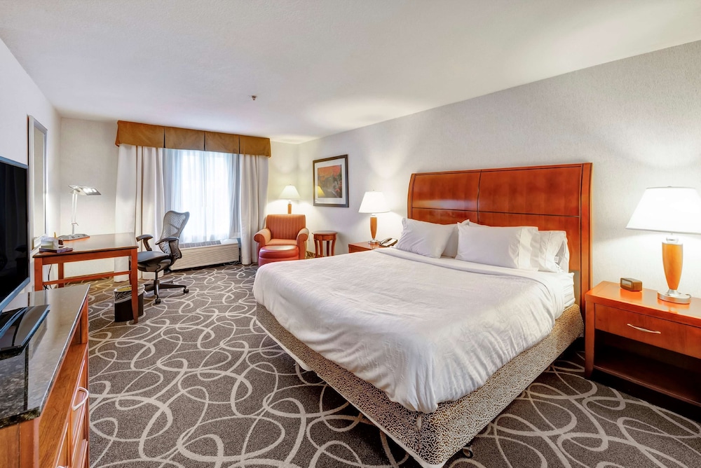 Hilton Garden Inn Portland Airport - photo 11