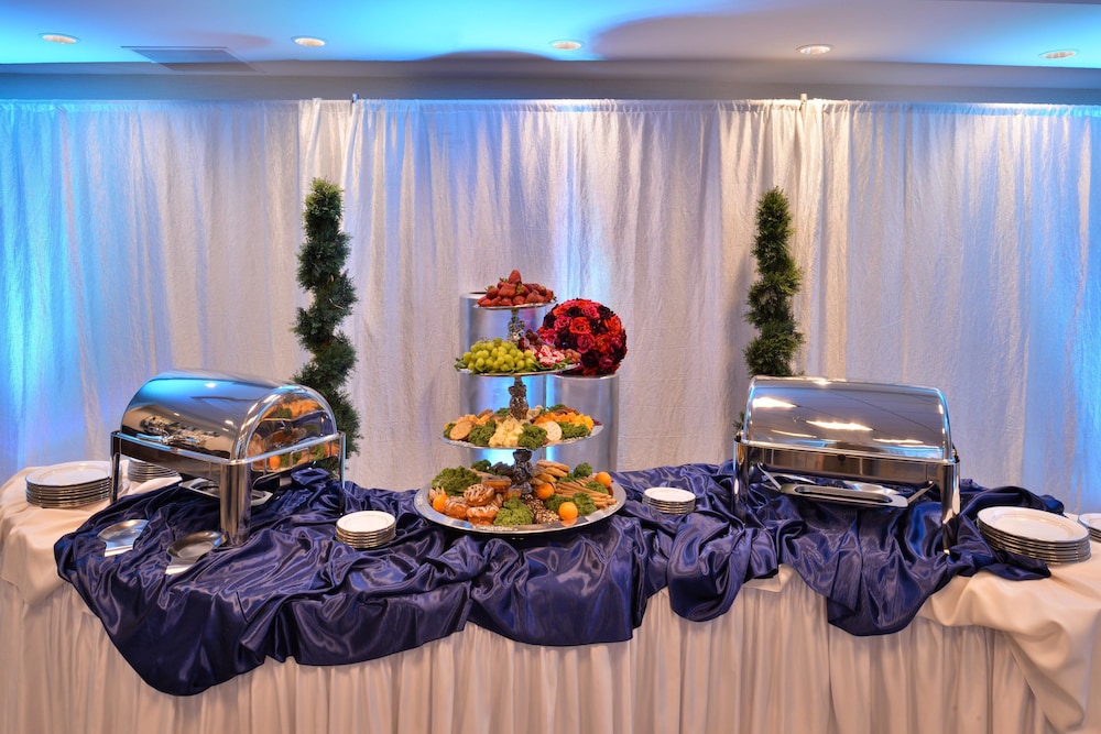 Holiday Inn Express & Suites Loma Linda San Bernardino S by IHG - photo 45