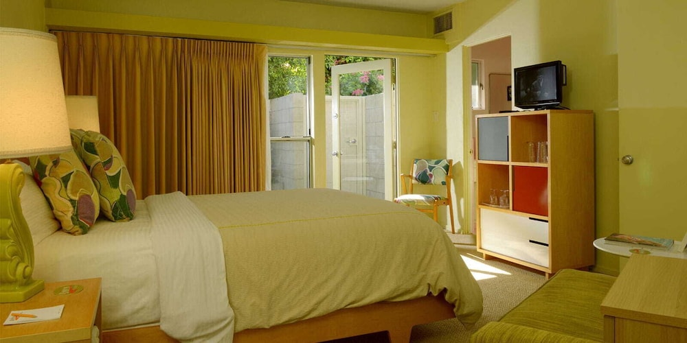 Orbit In 21 and Over a Town and Desert Boutique Hotel - photo 14