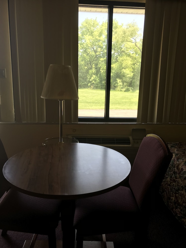Allenwood Motel - photo 26