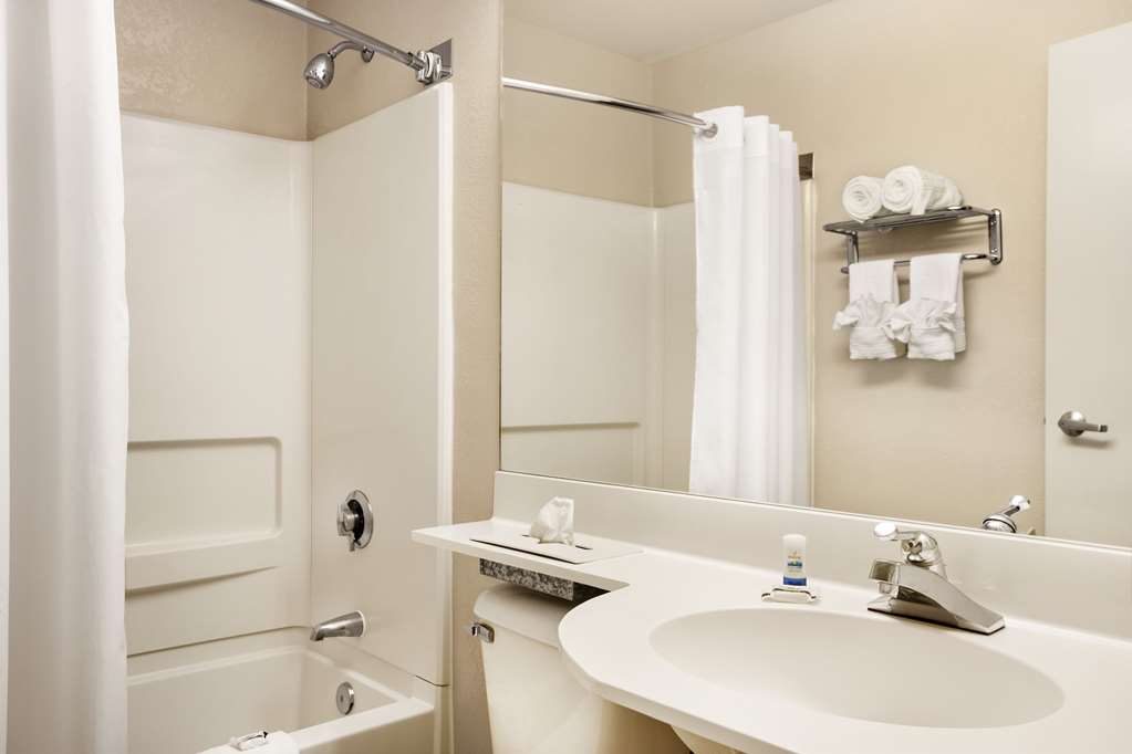 Microtel Inn by Wyndham Louisville East - photo 14