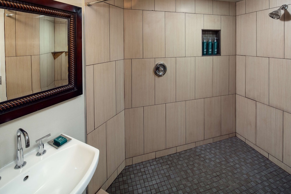 DoubleTree by Hilton Phoenix Mesa - photo 63