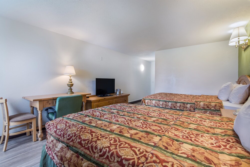Motel6 Oriskany NY - photo 36