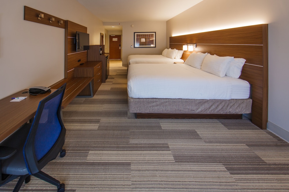 Holiday Inn Express Gatlinburg Downtown by IHG - photo 14